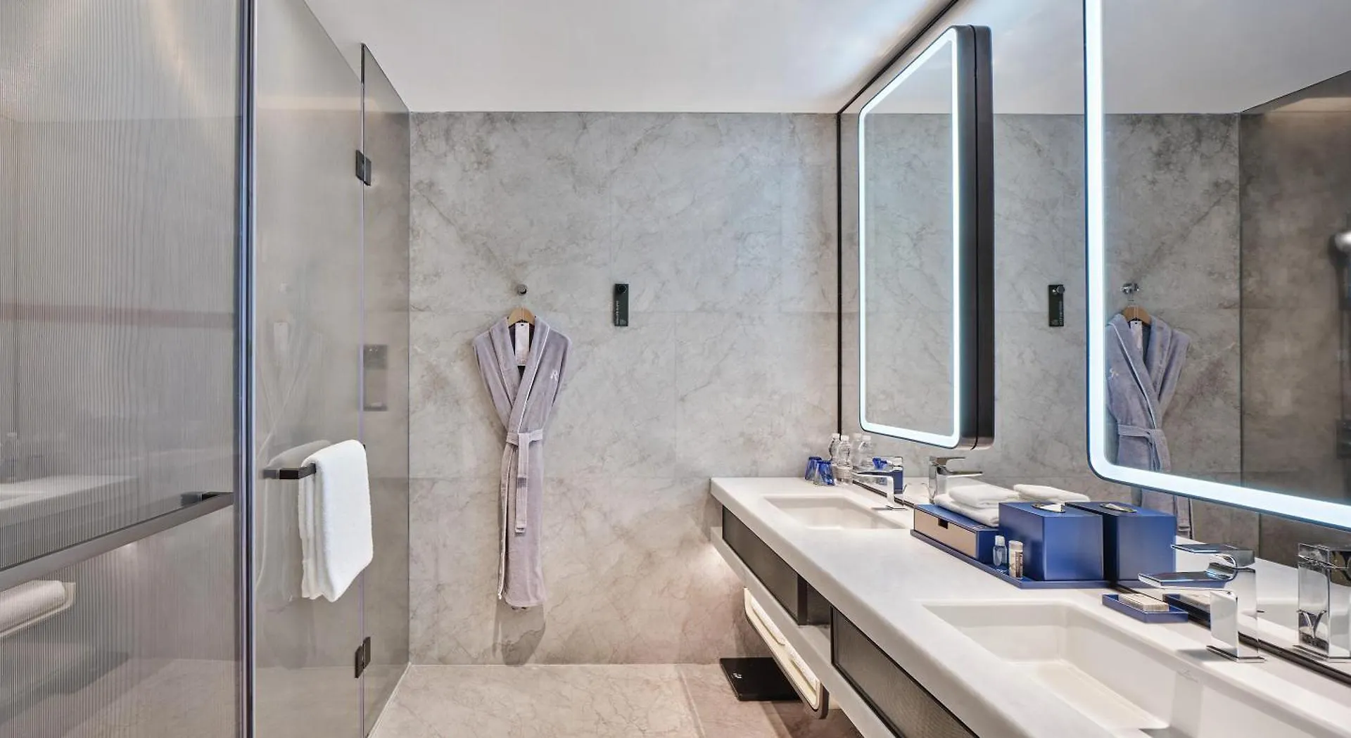 Renaissance Zhuhai Hotel