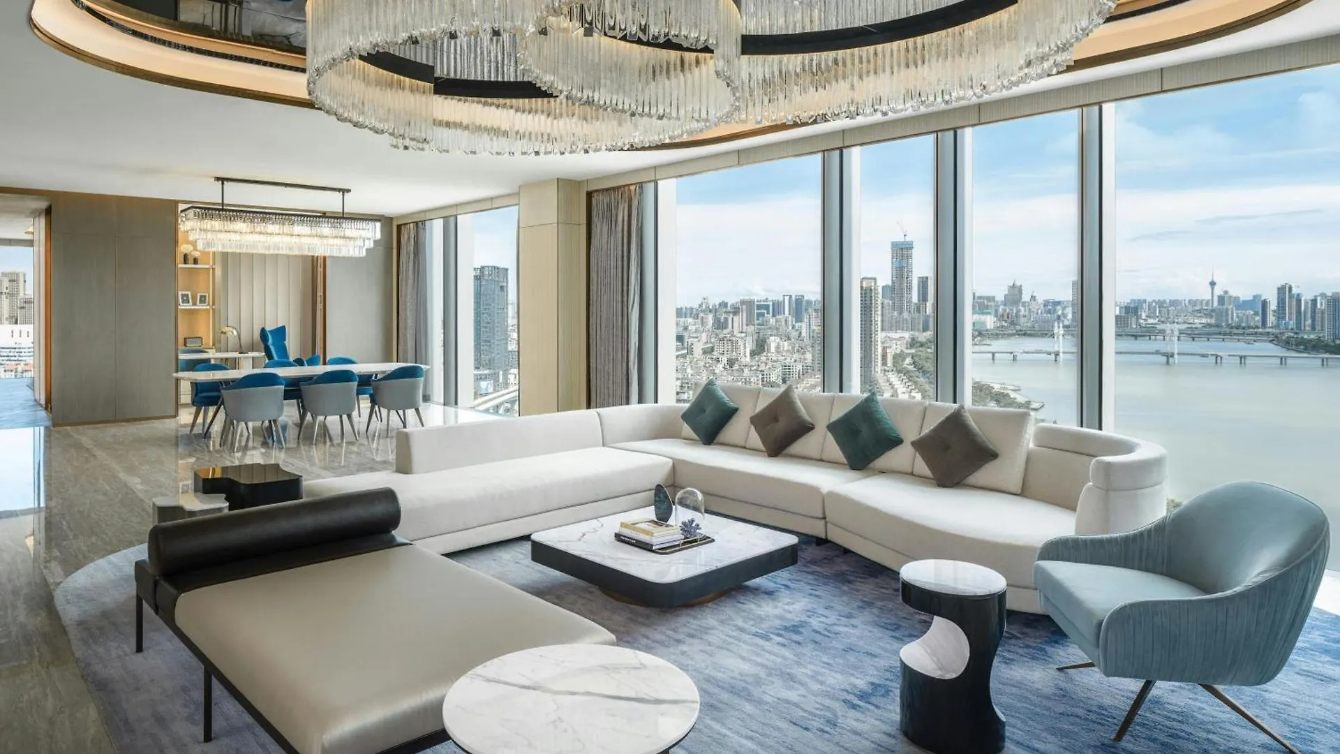 Renaissance Zhuhai Hotel